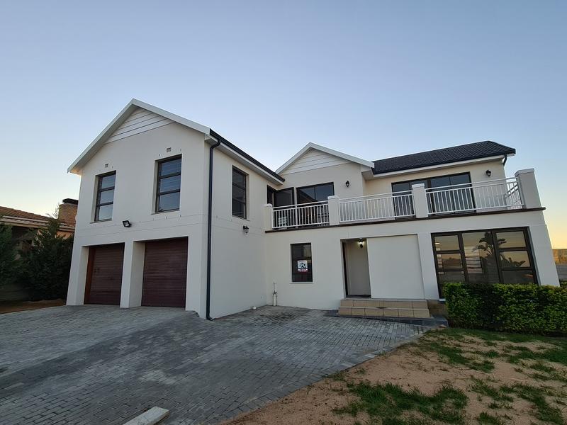 4 Bedroom Property for Sale in Tafelzicht Western Cape